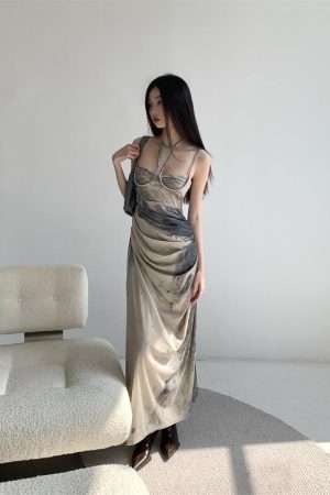 Quick Outfits, Modest Fashion Outfits Ideas Halter Neck Maxi Dress