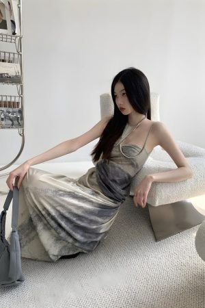 Quick Outfits, Modest Fashion Outfits Ideas Halter Neck Maxi Dress