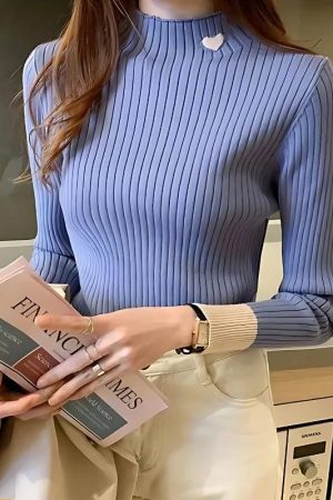 Quick Outfits, Modest Fashion Outfits Ideas Heart Embroidered Corduroy Top