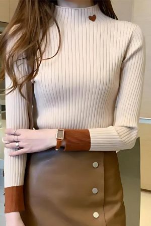 Quick Outfits, Modest Fashion Outfits Ideas Heart Embroidered Corduroy Top