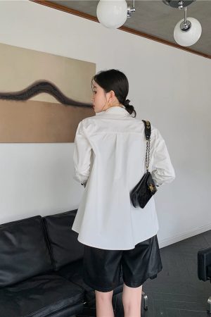 Quick Outfits, Modest Fashion Outfits Ideas Heart Patch Button-Up Shirt