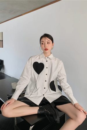 Quick Outfits, Modest Fashion Outfits Ideas Heart Patch Button-Up Shirt
