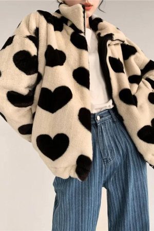 Quick Outfits, Modest Fashion Outfits Ideas Heart Pattern Teddy Jacket
