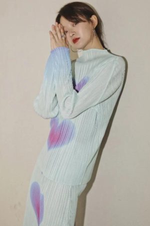 Quick Outfits, Modest Fashion Outfits Ideas Heart Pleated Top & Midi Skirt Two Piece Set