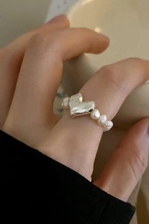 Quick Outfits, Modest Fashion Outfits Ideas Heart Stone Beaded Ring