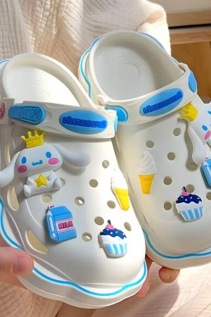 Quick Outfits, Modest Fashion Outfits Ideas Hello Kitty Clog Slippers