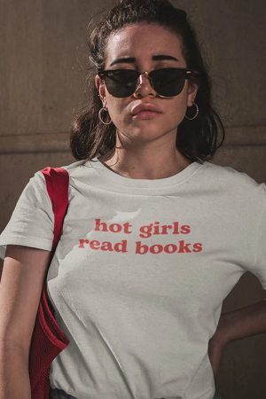 Quick Outfits, Modest Fashion Outfits Ideas Hot Girls Read Books Tee