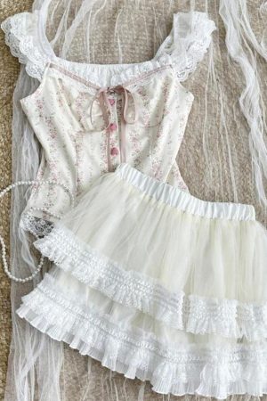 Quick Outfits, Modest Fashion Outfits Ideas Kawaii Top & Mini Skirt Two Piece Set