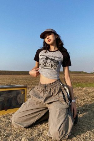 Quick Outfits, Modest Fashion Outfits Ideas Kitty Print Crop Tee