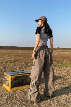 Quick Outfits, Modest Fashion Outfits Ideas Kitty Print Crop Tee