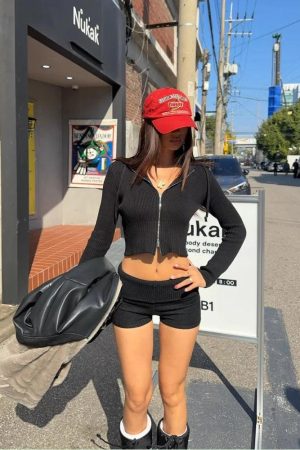 Quick Outfits, Modest Fashion Outfits Ideas Knitted Shorts