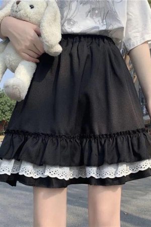 Quick Outfits, Modest Fashion Outfits Ideas Lace Detailed Ruffle Mini Skirt