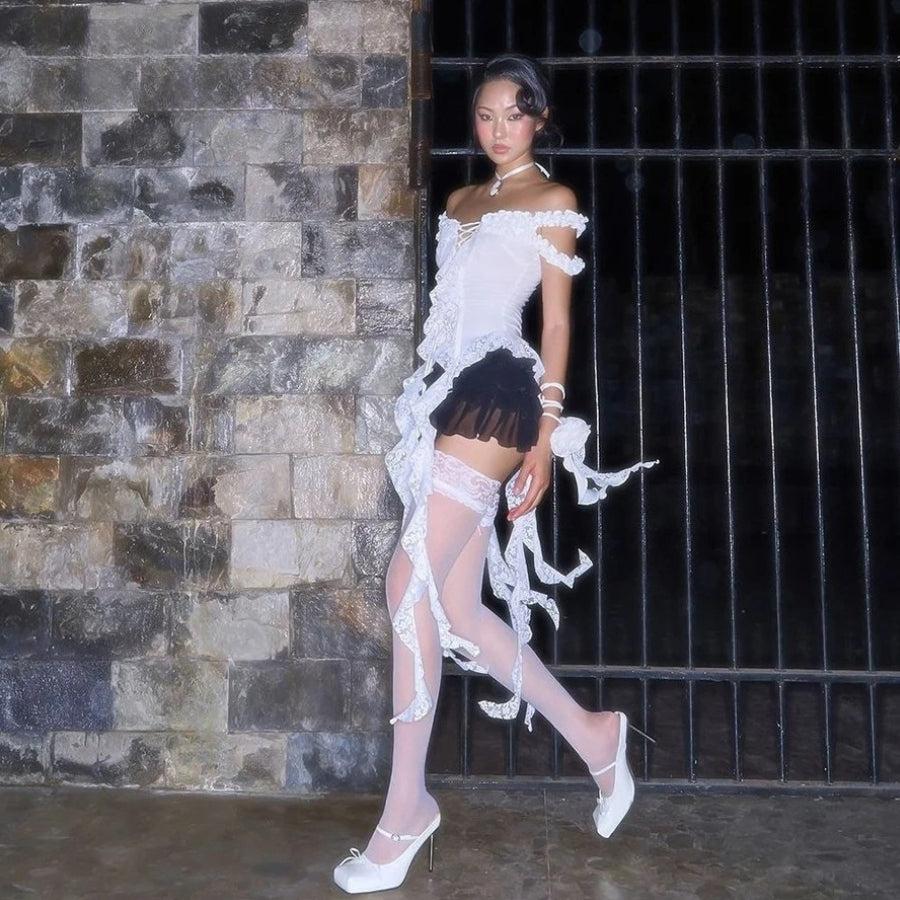 Quick Outfits, Modest Fashion Outfits Ideas Lace Ruffled Top Quick Outfits, Modest Fashion Outfits Ideas Lace Ruffled Top