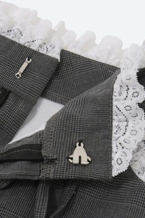 Quick Outfits, Modest Fashion Outfits Ideas Lace Trim Pleated Mini Skirt