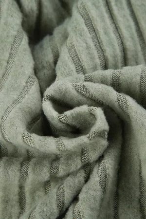 Quick Outfits, Modest Fashion Outfits Ideas Lace Trim Slit Plush Top