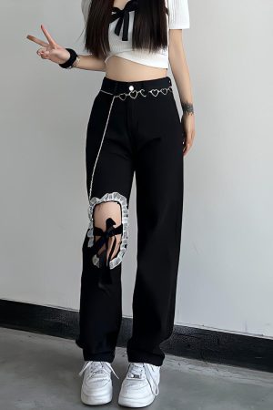 Quick Outfits, Modest Fashion Outfits Ideas Lace Up Knee Washed Jeans