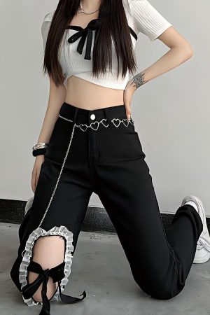 Quick Outfits, Modest Fashion Outfits Ideas Lace Up Knee Washed Jeans