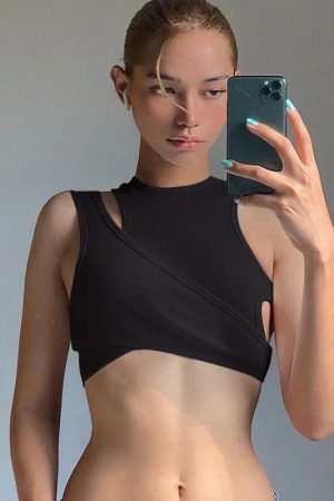 Quick Outfits, Modest Fashion Outfits Ideas Layered Crop Top