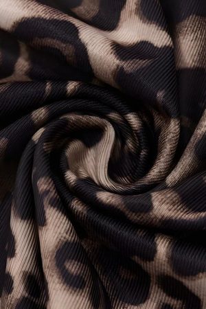 Quick Outfits, Modest Fashion Outfits Ideas Leopard Backless Mini Dress