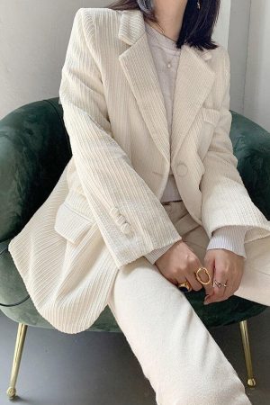 Quick Outfits, Modest Fashion Outfits Ideas Light Academia Corduroy Blazer