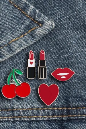 Quick Outfits, Modest Fashion Outfits Ideas Lipstick Heart Cherry Lip Pins