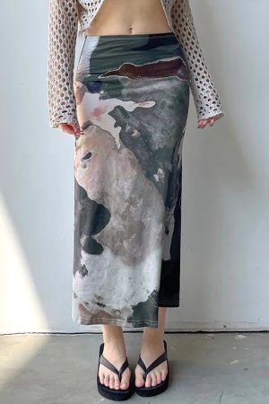 Quick Outfits, Modest Fashion Outfits Ideas Low Rise Graphic Printed Midi Skirt