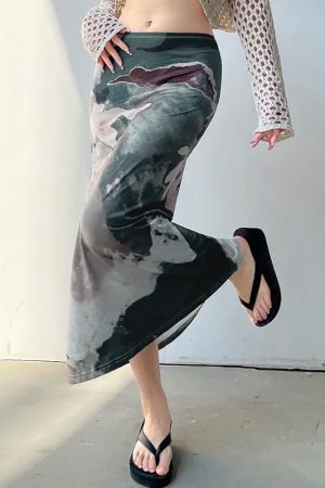 Quick Outfits, Modest Fashion Outfits Ideas Low Rise Graphic Printed Midi Skirt
