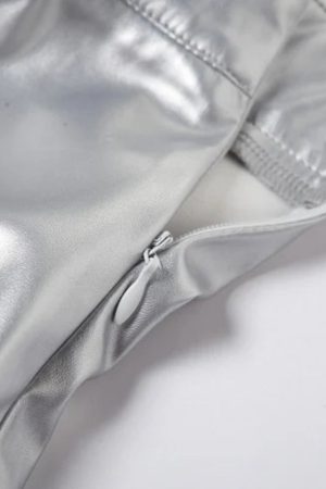 Quick Outfits, Modest Fashion Outfits Ideas Metallic Silver Maxi Dress