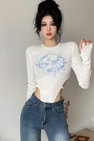 Quick Outfits, Modest Fashion Outfits Ideas Mythology Figure Printed Bodysuit