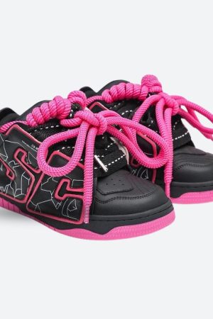 Quick Outfits, Modest Fashion Outfits Ideas Neon Sneakers