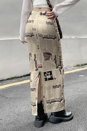 Quick Outfits, Modest Fashion Outfits Ideas Newspaper Printed Maxi Skirt