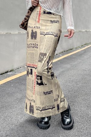 Quick Outfits, Modest Fashion Outfits Ideas Newspaper Printed Maxi Skirt