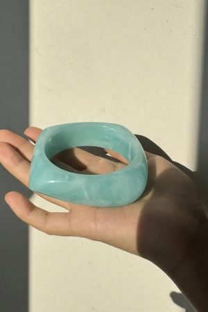 Quick Outfits, Modest Fashion Outfits Ideas Ocean Chunky Resin Bracelet