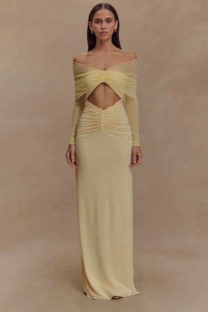 Quick Outfits, Modest Fashion Outfits Ideas Off Shoulder Cut Out Maxi Dress