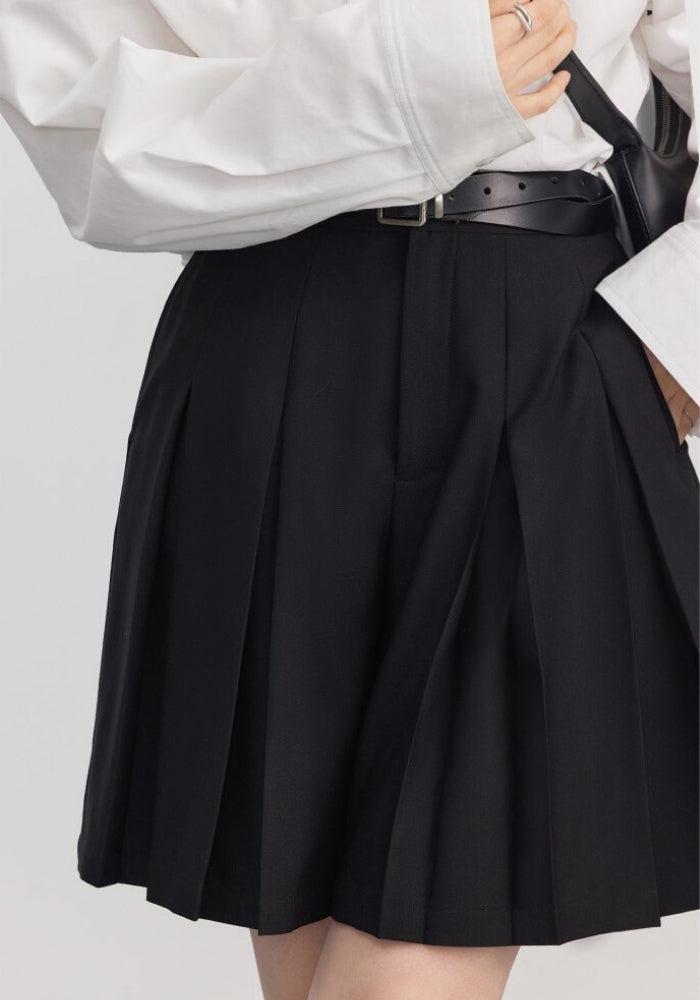 Quick Outfits, Modest Fashion Outfits Ideas Old Money Shorts Quick Outfits, Modest Fashion Outfits Ideas Old Money Shorts