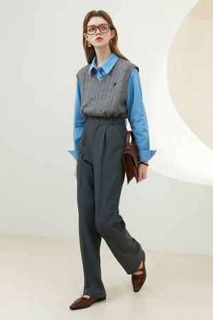 Quick Outfits, Modest Fashion Outfits Ideas Old Money Sweater Vest