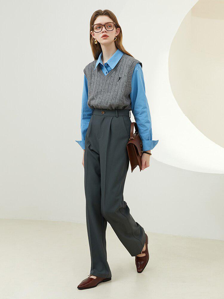 Quick Outfits, Modest Fashion Outfits Ideas Old Money Sweater Vest Quick Outfits, Modest Fashion Outfits Ideas Old Money Sweater Vest