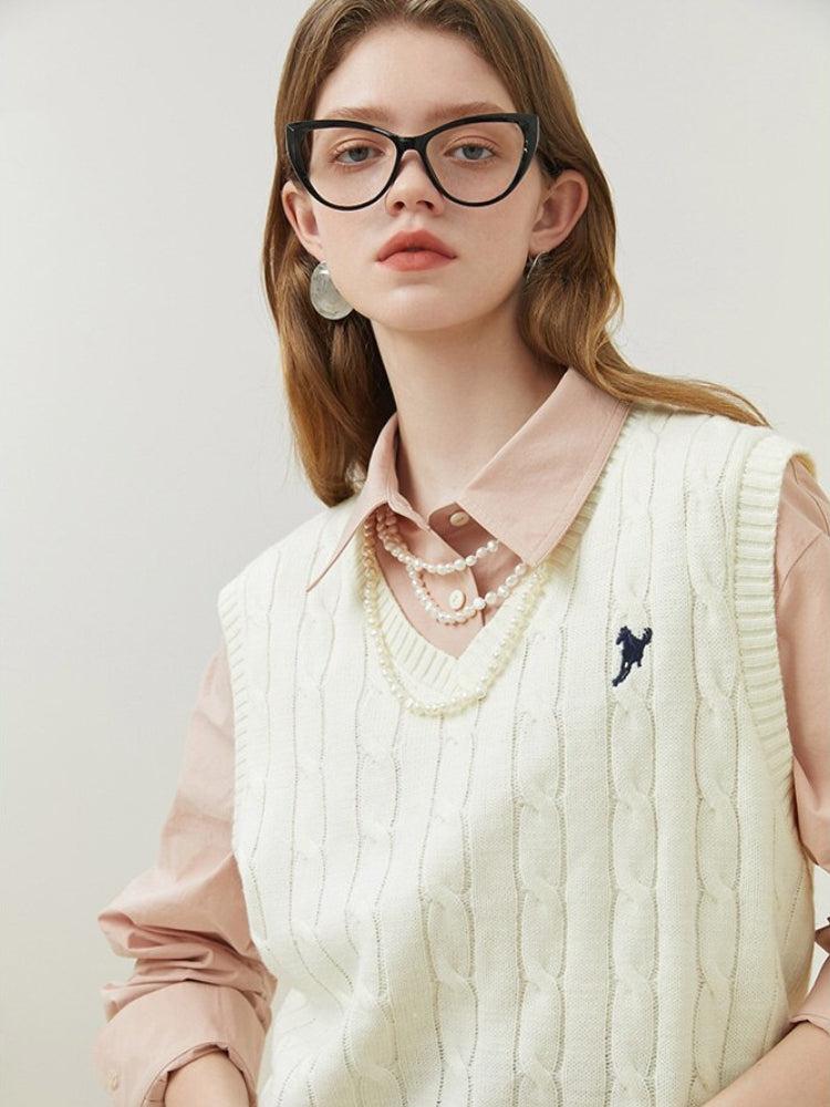 Quick Outfits, Modest Fashion Outfits Ideas Old Money Sweater Vest Quick Outfits, Modest Fashion Outfits Ideas Old Money Sweater Vest