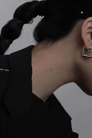 Quick Outfits, Modest Fashion Outfits Ideas Open Heart Earrings