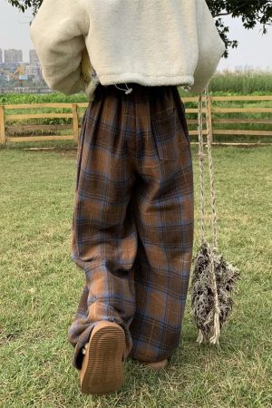 Quick Outfits, Modest Fashion Outfits Ideas Oversized Plaid Sweatpants