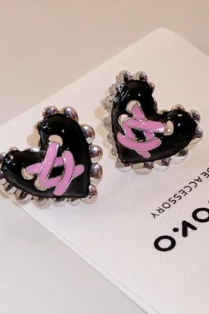 Quick Outfits, Modest Fashion Outfits Ideas Pastel Goth Corset Heart Earrings