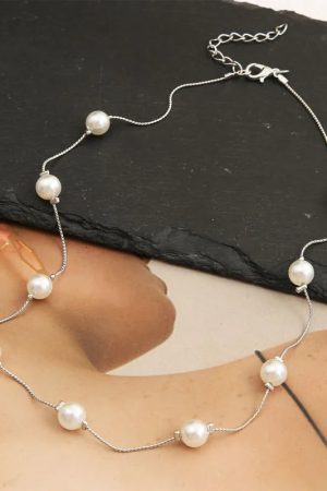 Quick Outfits, Modest Fashion Outfits Ideas Pearl Chain Necklace