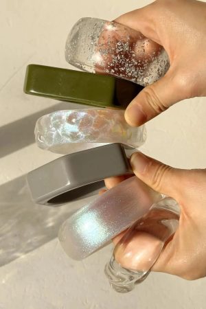 Quick Outfits, Modest Fashion Outfits Ideas Pearl Chunky Resin Bracelet