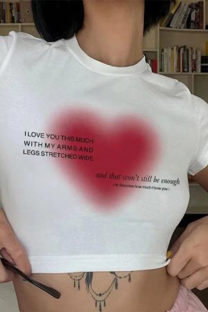 Quick Outfits, Modest Fashion Outfits Ideas Pink Heart Aura Tee