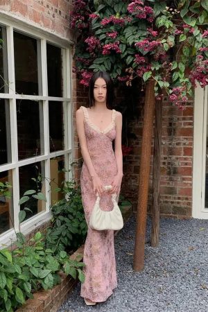 Quick Outfits, Modest Fashion Outfits Ideas Pink Maxi Dress