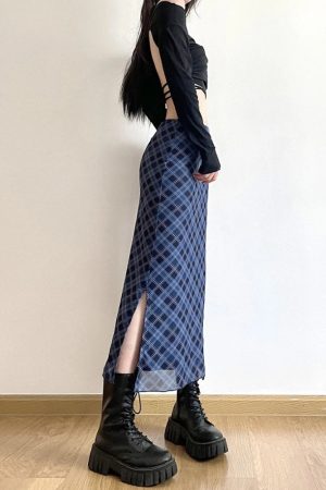 Quick Outfits, Modest Fashion Outfits Ideas Plaid Midi Skirt