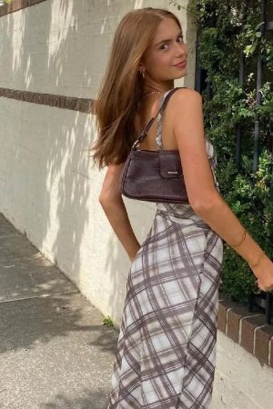 Quick Outfits, Modest Fashion Outfits Ideas Plaid Slip Midi Dress