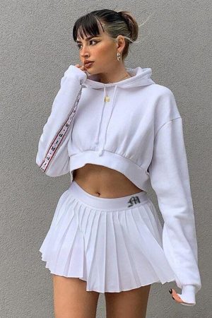 Quick Outfits, Modest Fashion Outfits Ideas Pleated White Mini Tennis Skirt