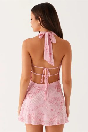 Quick Outfits, Modest Fashion Outfits Ideas Plunge Mini Dress