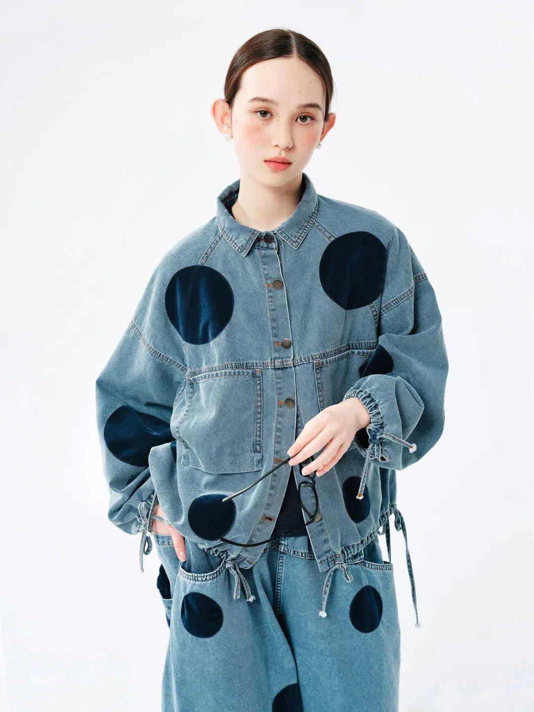 Quick Outfits, Modest Fashion Outfits Ideas Polka Dot Button Up Denim Jacket Quick Outfits, Modest Fashion Outfits Ideas Polka Dot Button Up Denim Jacket